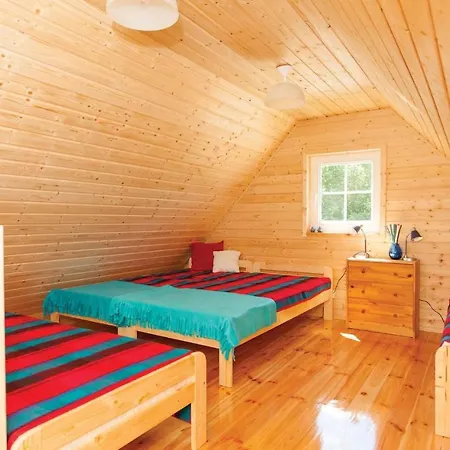 Holiday home Beautiful Home In Ustka With Kitchen *